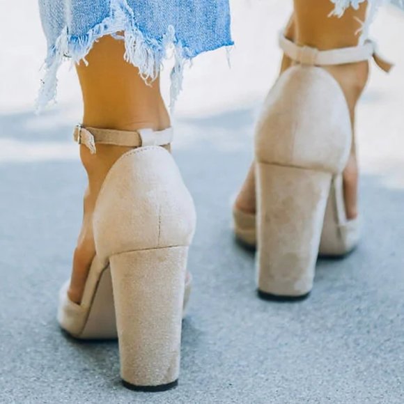 NEW MaryJane Ankle Strap Pointed Toe Chunky Heels Faux Suede Nude Size 10 NWT - Picture 9 of 10